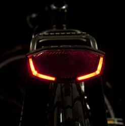 Spanninga Lineo Fiets Achterlicht - Batterij 22 Spanninga Lineo Fiets Achterlicht - Batterij -Fietsenwinkel 1185x1200 3