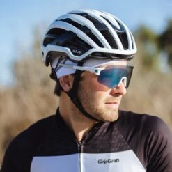 GripGrab - UPF 50+ Lightweight Zomer Fiets Helmmuts UV Bescherming - Wit - Unisex - Maat One Size -Fietsenwinkel 1200x1200 203