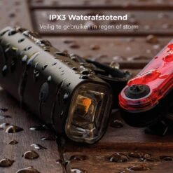 LifeGoods LED Fietsverlichting Set - Voorlicht En Achterlicht - USB Oplaadbaar - Zwart 11 LifeGoods LED Fietsverlichting Set - Voorlicht En Achterlicht - USB Oplaadbaar - Zwart -Fietsenwinkel 1200x1200 376