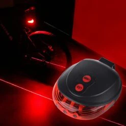 Fiets Achterlicht - LED Licht Met Laser - Fiets Lamp - Waterdicht - Racefiets Verlichting - Inclusief Batterijen - Rheme 28 Fiets Achterlicht - LED Licht Met Laser - Fiets Lamp - Waterdicht - Racefiets Verlichting - Inclusief Batterijen - Rheme -Fietsenwinkel 1200x1200 405