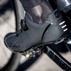 Rogelli R-400 Race - Fietsschoenen Voor Wielrennen - Unisex - Maat 44 - Zwart 18 Rogelli R-400 Race - Fietsschoenen Voor Wielrennen - Unisex - Maat 44 - Zwart -Fietsenwinkel 1200x1200 85