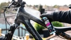 Muc-Off Matt Finish Detailer Beschermspray 250ML -Fietsenwinkel 1200x675 9