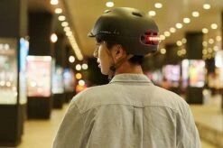 Livall C20 Black Large - (Smart) Fietshelm - SOS Funtie - Smart Verlichting - Remlicht -Fietsenwinkel 1200x796