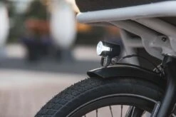 AXA Compactline 35 Switch - Fietslamp Voorlicht - LED Koplamp – Dynamo - 35 Lux -Fietsenwinkel 1200x799 14