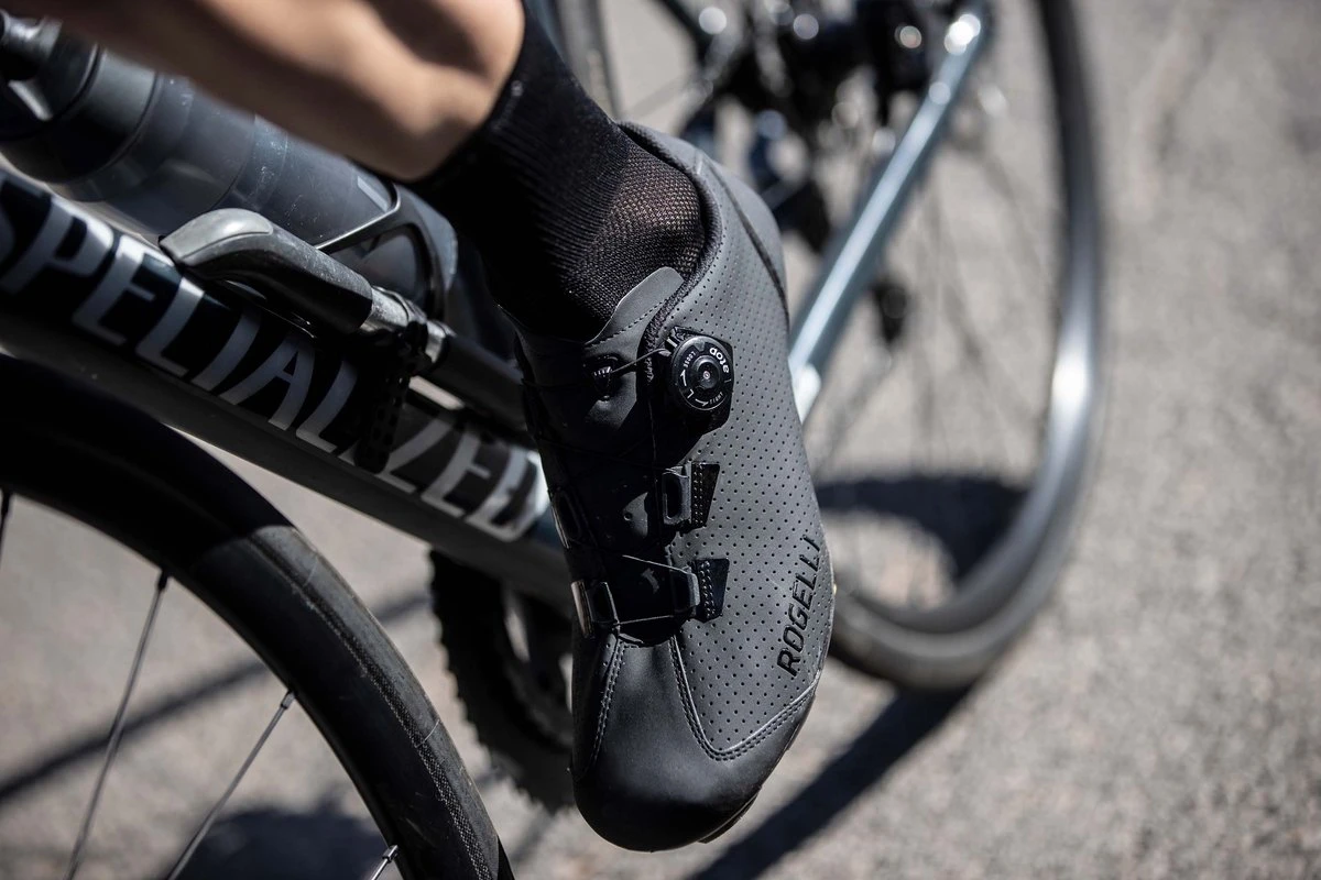 Rogelli R-400 Race - Fietsschoenen Voor Wielrennen - Unisex - Maat 44 - Zwart 7 Rogelli R-400 Race - Fietsschoenen Voor Wielrennen - Unisex - Maat 44 - Zwart - Afbeelding 7