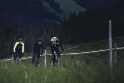 Rogelli Caluso 2.0 - Fietsshirt Lange Mouwen - Heren - Maat L - Zwart, Fluor 7 Rogelli Caluso 2.0 - Fietsshirt Lange Mouwen - Heren - Maat L - Zwart, Fluor -Fietsenwinkel 1200x800 81