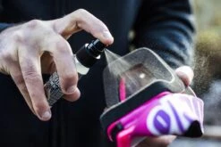 Muc-Off Anti-Fog Treatment Anti Aandamp 32ml -Fietsenwinkel 1200x801 1