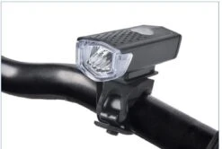 Voorlicht Fiets - Led Voorlamp - 300 Lumen - Oplaadbaar - Usb Oplaadbaar - Compact - Waterdicht - Koplamp Fiets 5 Voorlicht Fiets - Led Voorlamp - 300 Lumen - Oplaadbaar - Usb Oplaadbaar - Compact - Waterdicht - Koplamp Fiets -Fietsenwinkel 1200x805