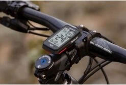 SIGMA SPORT GPS Fietscomputer Sigma ROX 2.0 GPS Met Standaard Stuurhouder - Zwart -Fietsenwinkel 1200x810 2