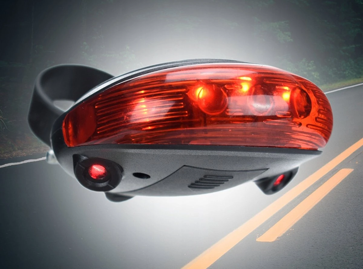 Fiets Achterlicht - LED Licht Met Laser - Fiets Lamp - Waterdicht - Racefiets Verlichting - Inclusief Batterijen - Rheme 3 Fiets Achterlicht - LED Licht Met Laser - Fiets Lamp - Waterdicht - Racefiets Verlichting - Inclusief Batterijen - Rheme - Afbeelding 3