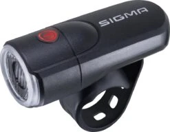Sigma Sport AURA 30 Fietsverlichting Set - Led Koplamp 30 Lux - CURVE Achterlicht - Inclusief Batterijen -Fietsenwinkel 1200x931