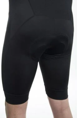 AGU Fietsbroek Met Zeem II Essential Heren - Zwart - L -Fietsenwinkel 788x1200 1