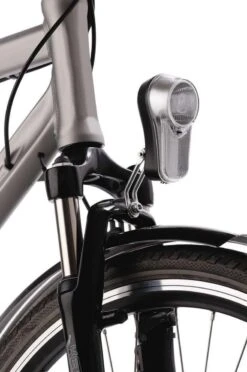 AXA City Battery - 4 Lux - Fietslamp Voorlicht - LED Koplamp - Fietsverlichting Op Batterij -Fietsenwinkel 796x1200 1