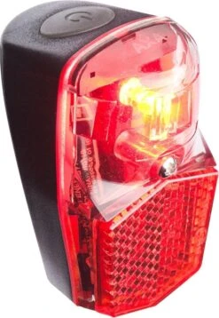 AXA Run Compact - Fiets Achterlicht - LED Fietsverlichting Op Batterij - Spatbord Montage – Rood 11 AXA Run Compact - Fiets Achterlicht - LED Fietsverlichting Op Batterij - Spatbord Montage – Rood -Fietsenwinkel 828x1200 2