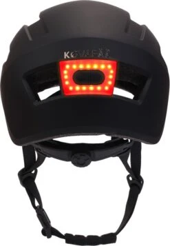 Køvapää Espoo 2.0 Fietshelm - Zwart - Maat M - Magneetsluiting - Fietshelm Met Verlichting - Fietshelm Volwassenen - Fietshelm Dames - Fietshelm Heren - Fietshelm Dames Elektrische Fiets - Fietshelm Dames Volwassenen - Fietshelmen -Fietsenwinkel 831x1200