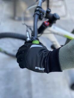 Luxe Winter Handschoen - Warm Door Dikke Stof En Thinsulate - Waterproof - Windvrij - Touchscreen Fietshandschoen - Reflecterend - Unisex R2 - Storm Winter Fietshandschoenen - Zwart - Maat XL / 9 -Fietsenwinkel 899x1200 6